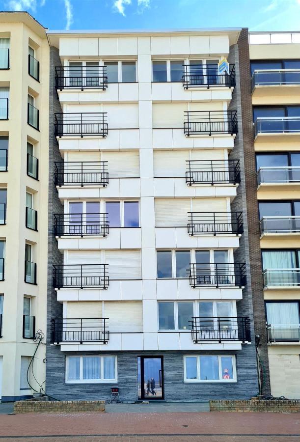 Modern Appartement Met Uniek Zeezicht Koksijde Εξωτερικό φωτογραφία